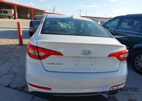 2016 Hyundai Sonata z USA, uszkodzony, nr VIN 5NPE24AFXGH418525